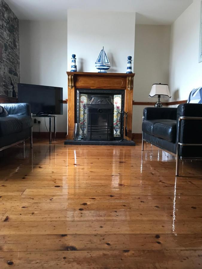 Lovely Apartment Overlooking The Harbour And Bay Ardglass Buitenkant foto