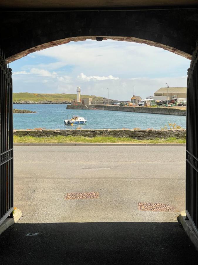 Lovely Apartment Overlooking The Harbour And Bay Ardglass Buitenkant foto