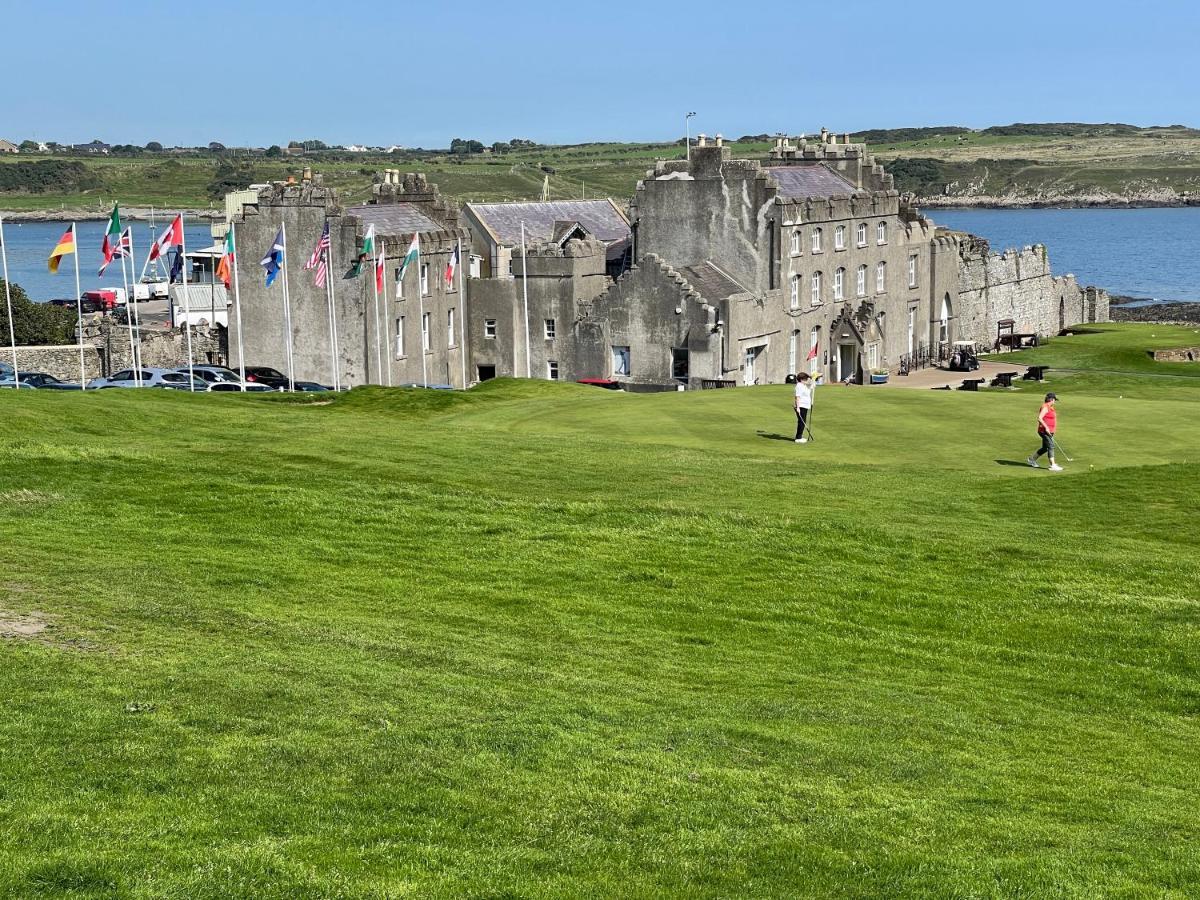 Lovely Apartment Overlooking The Harbour And Bay Ardglass Buitenkant foto