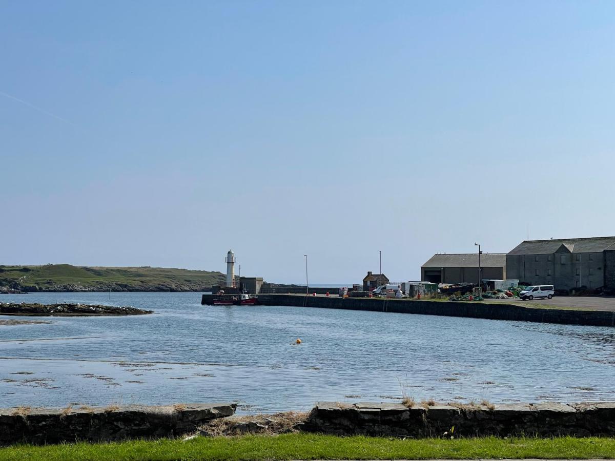 Lovely Apartment Overlooking The Harbour And Bay Ardglass Buitenkant foto