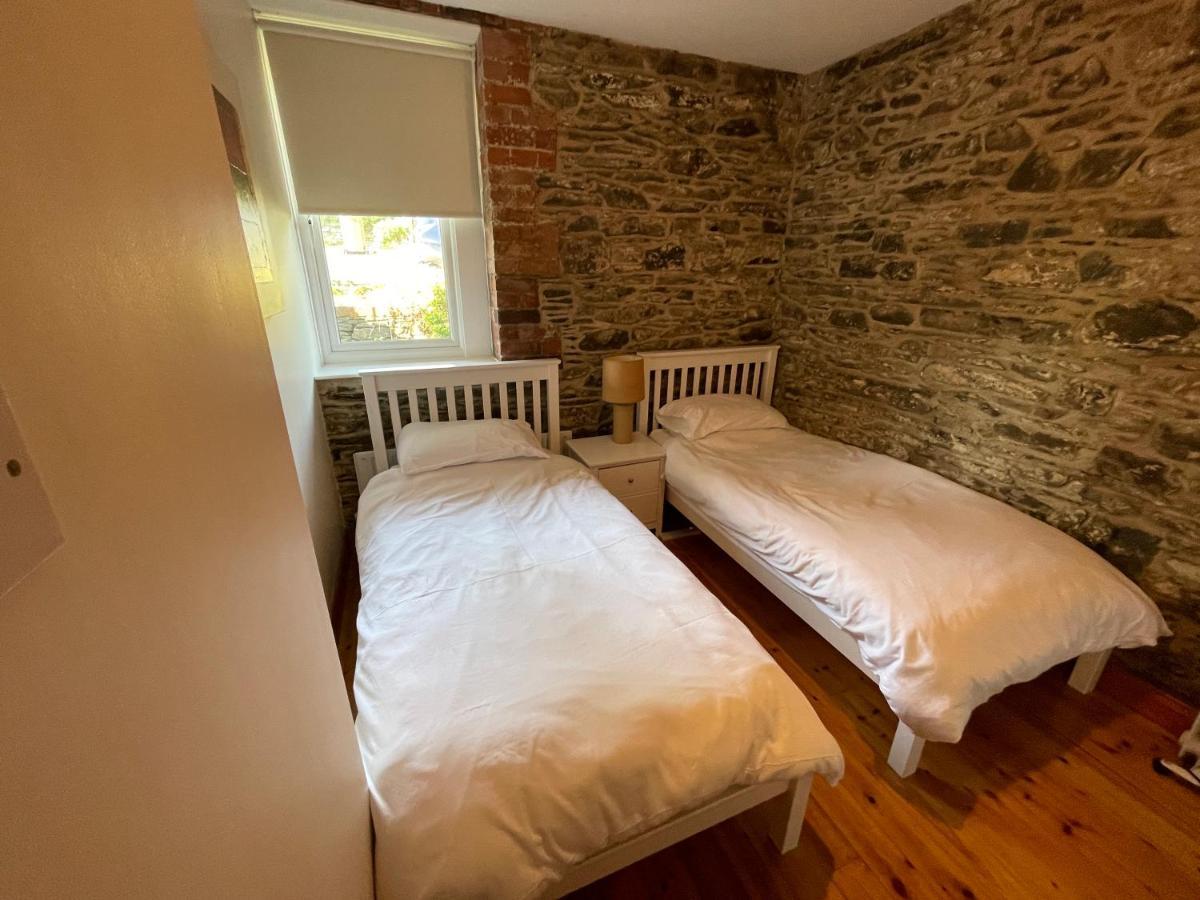 Lovely Apartment Overlooking The Harbour And Bay Ardglass Buitenkant foto